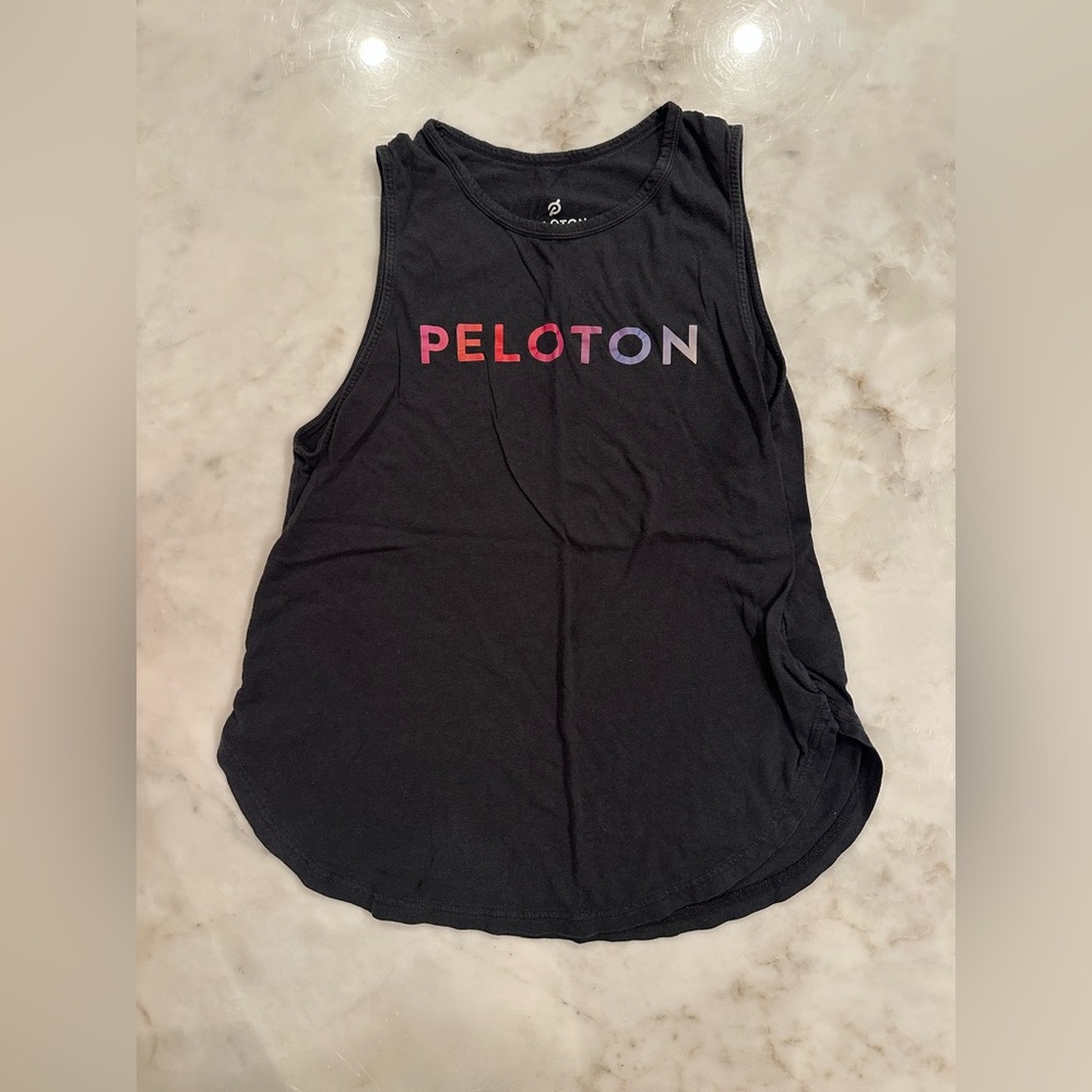Peloton tank top (small)